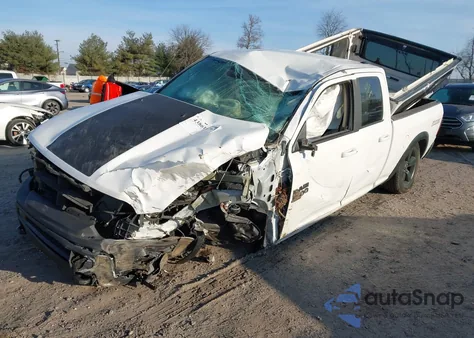 2019 Ram 1500 Classic Warlock 4X4 6'4 Box z USA, uszkodzony, nr VIN 1C6RR7GT5KS741667